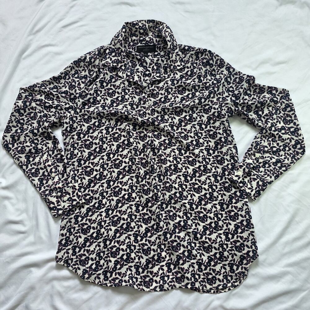 Banana Republic Boyfriend Fit Floral Print Button Down size Small